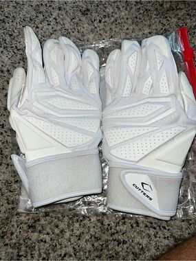 White Football Gloves - Men's Performance lineman Gloves